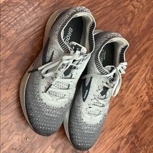 Brooks Levitate 2 womens